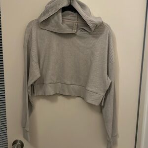 Alo muse cropped hoodie in size small